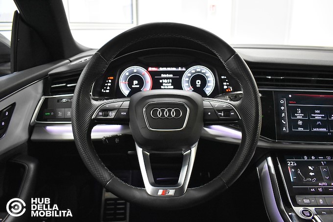 AUDI Q8 50 TDI 286 CV quattro tiptronic Sline